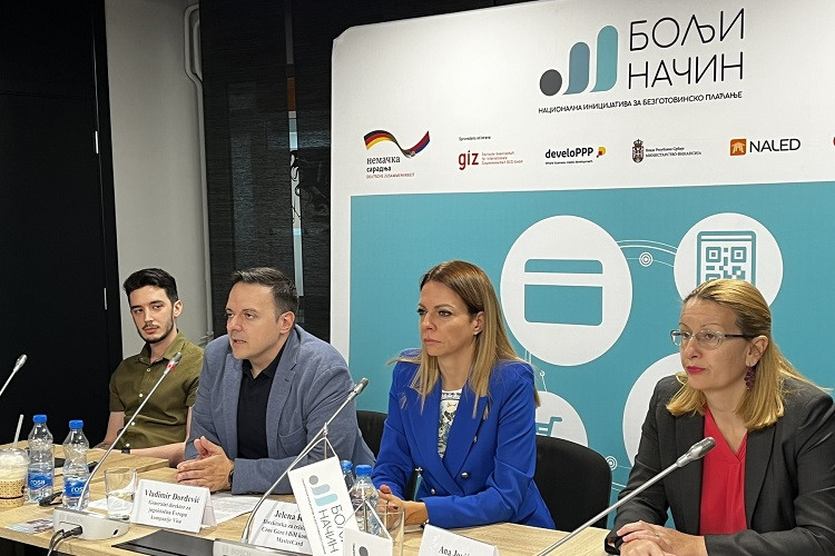 Više od 1.000 malih privrednika uvelo bezgotovinsko plaćanje kroz POS program 