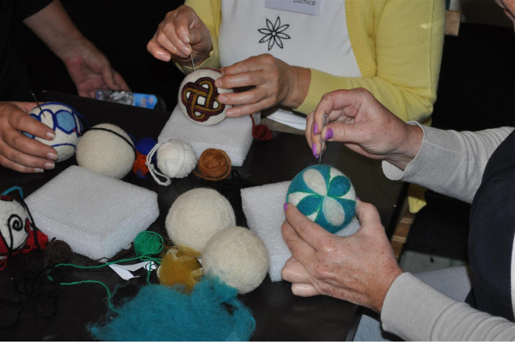 Solomon's knot - a motif uniting the masters of felting in Serbia and Bosnia and Herzegovina
