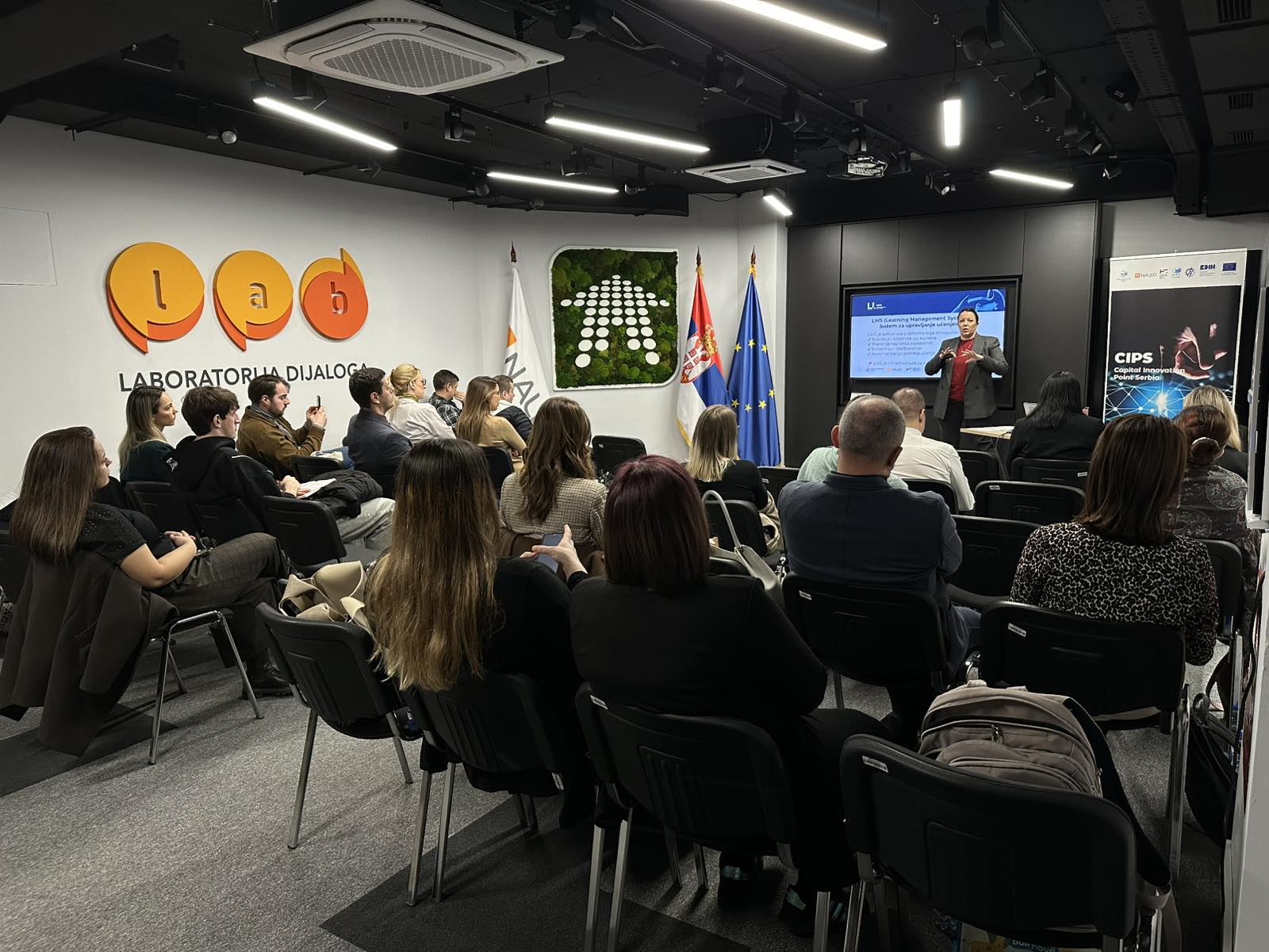 Strengthening Digital Capacities through the Development of a Learning Culture