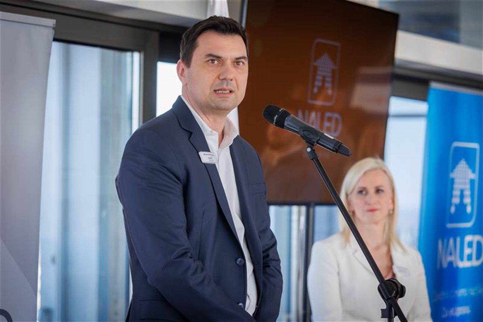 Reception Held for New and Anniversary Members Marking 20 Years of NALED