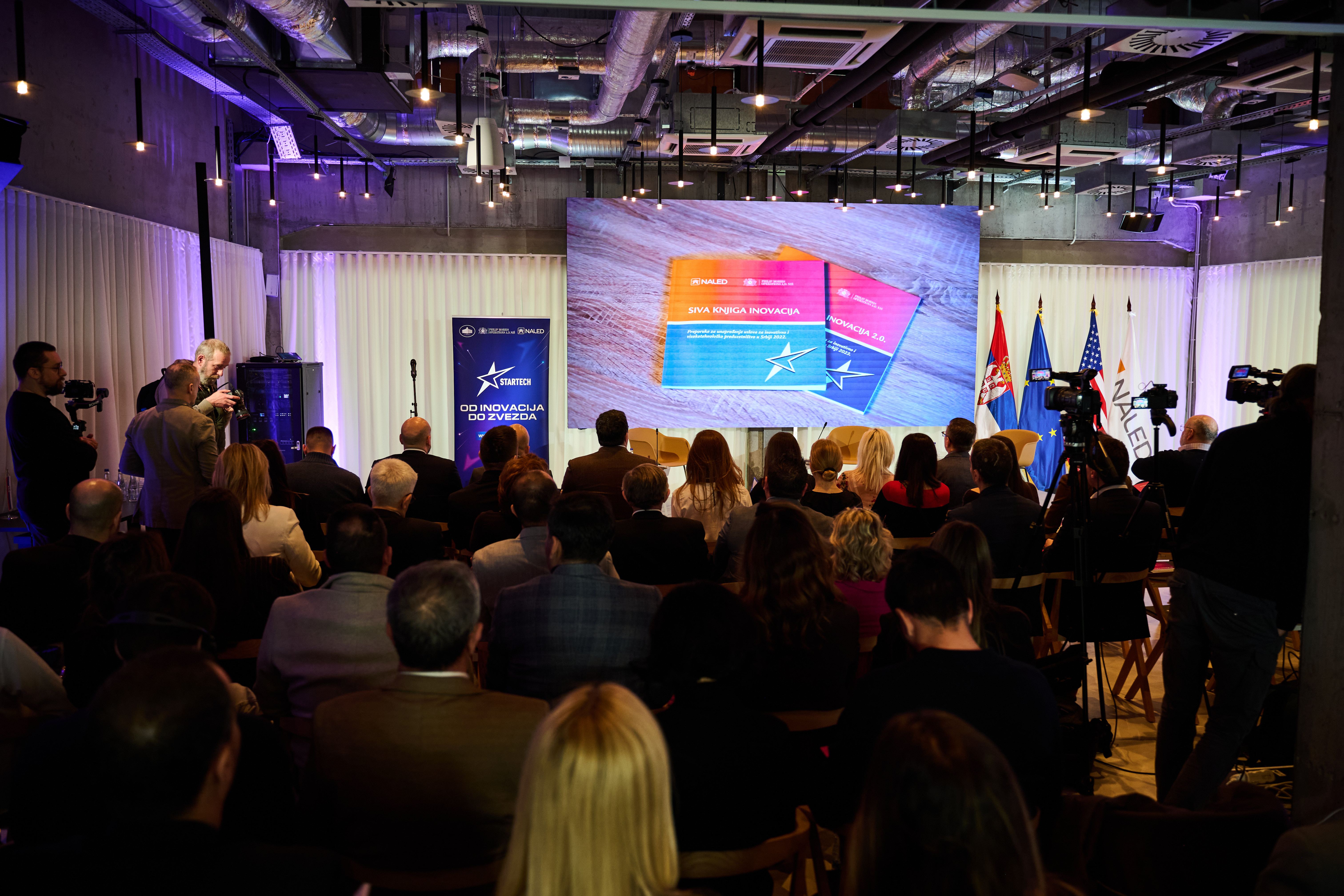 Stigla Siva knjiga inovacija 3.0 - 45 preporuka za brži razvoj startapa i tehnološke privrede u Srbiji 