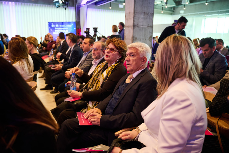 Stigla Siva knjiga inovacija 3.0 - 45 preporuka za brži razvoj startapa i tehnološke privrede u Srbiji 