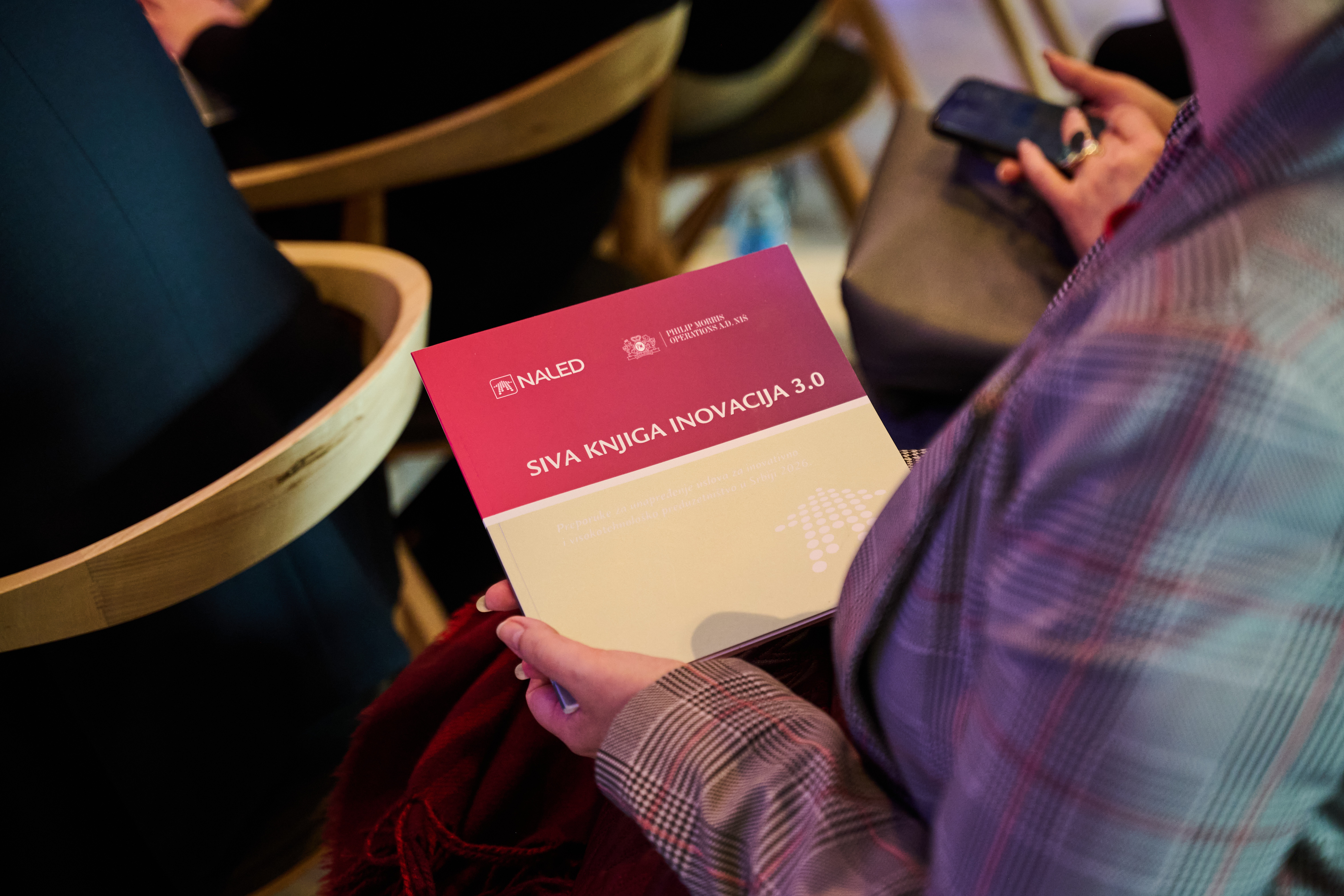 Stigla Siva knjiga inovacija 3.0 - 45 preporuka za brži razvoj startapa i tehnološke privrede u Srbiji 